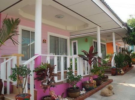 Baan Im Em Hotel Pattaya Exterior photo